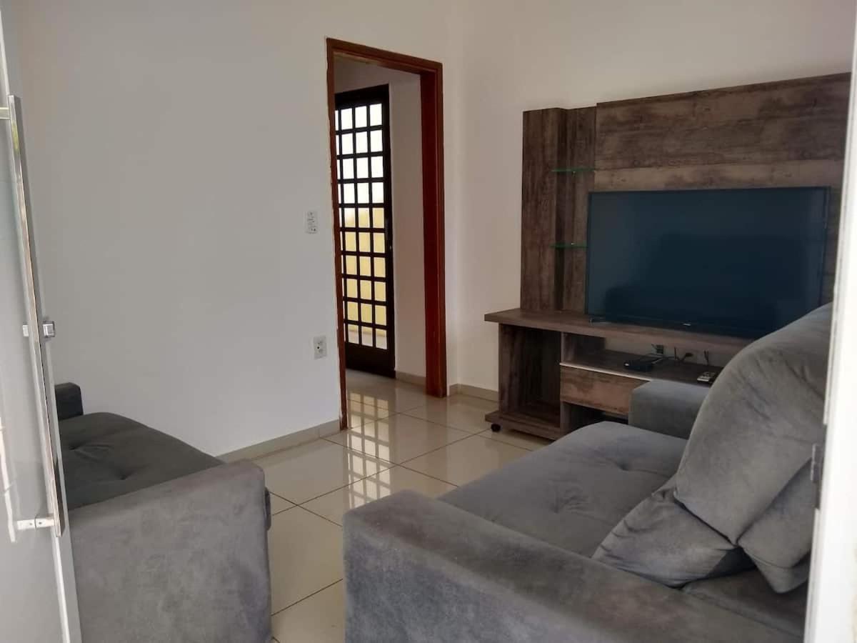 Villa Bela Casa Com Churrasqueira E Estacionamento Olímpia Exterior foto
