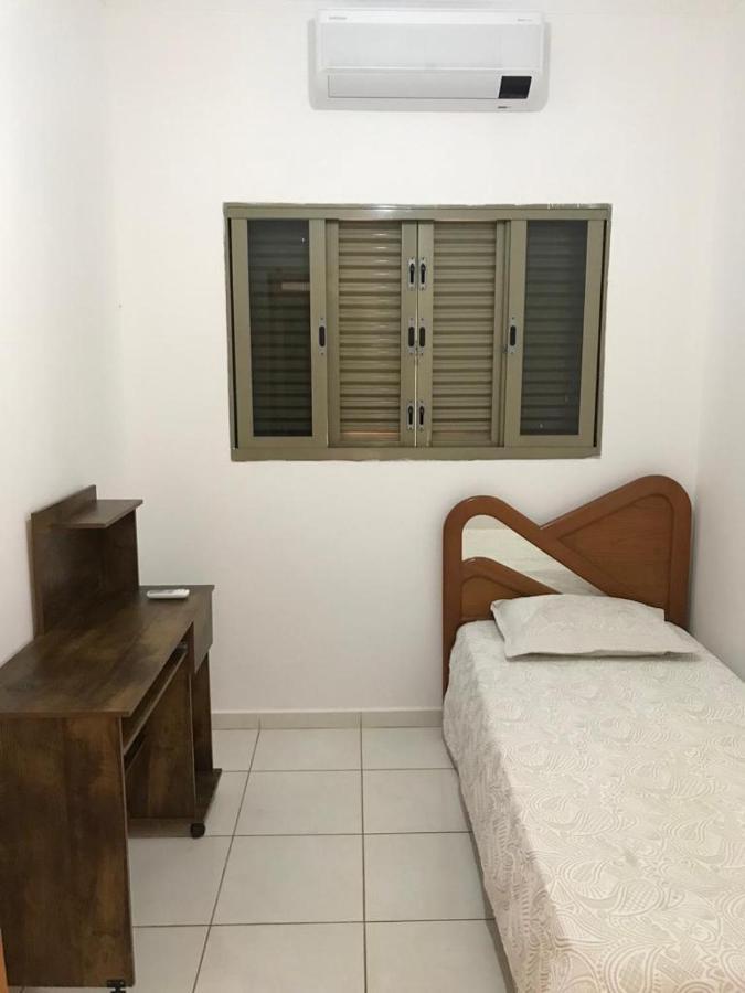 Villa Bela Casa Com Churrasqueira E Estacionamento Olímpia Exterior foto
